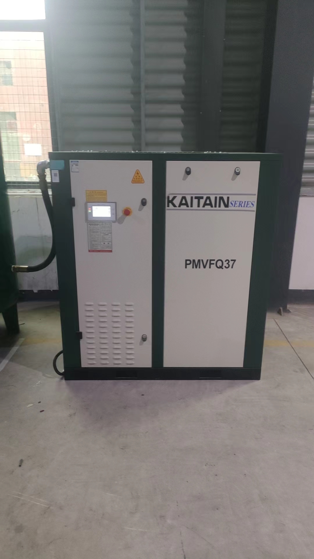 廈門工廠安裝開山空壓機(jī)(圖1)