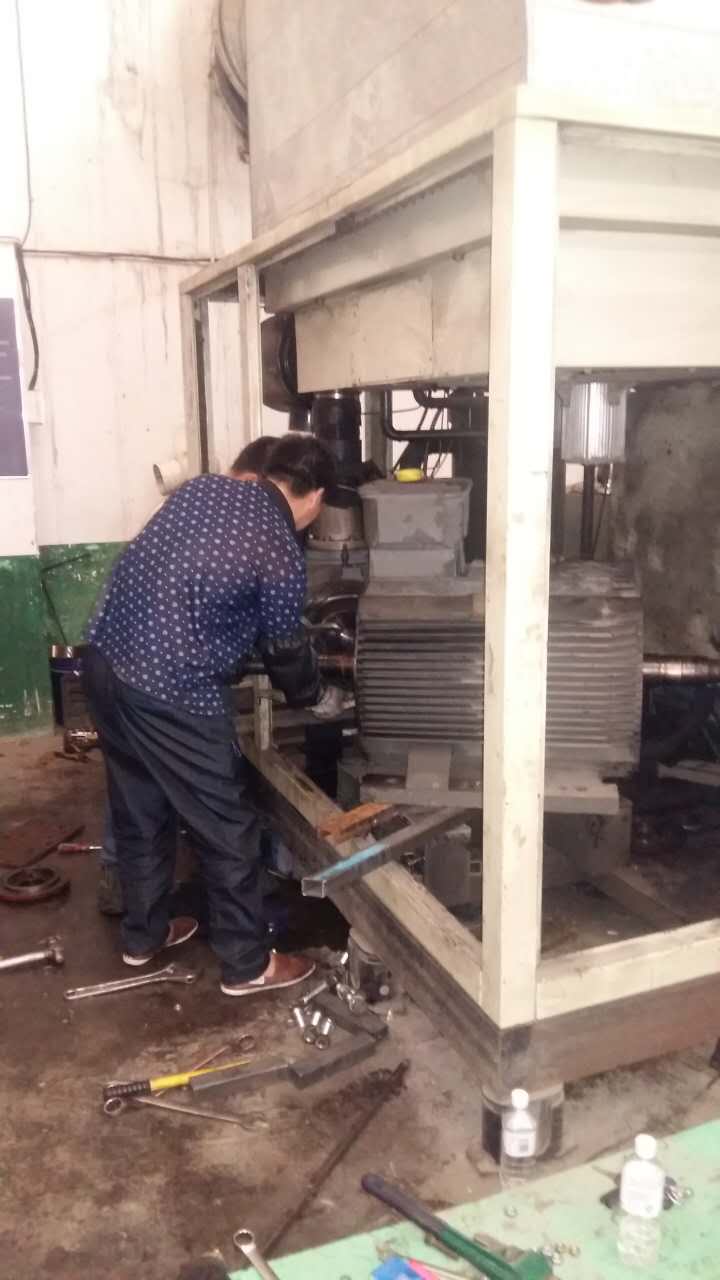 龍巖某廠康普艾160KW空壓機電機維修全過程(圖1)