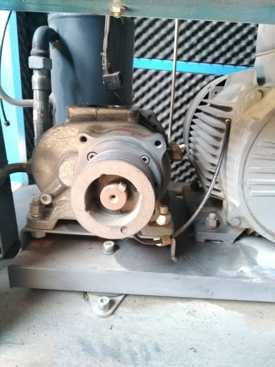 廈門模具廠空壓機(jī)BK15-8機(jī)頭維修