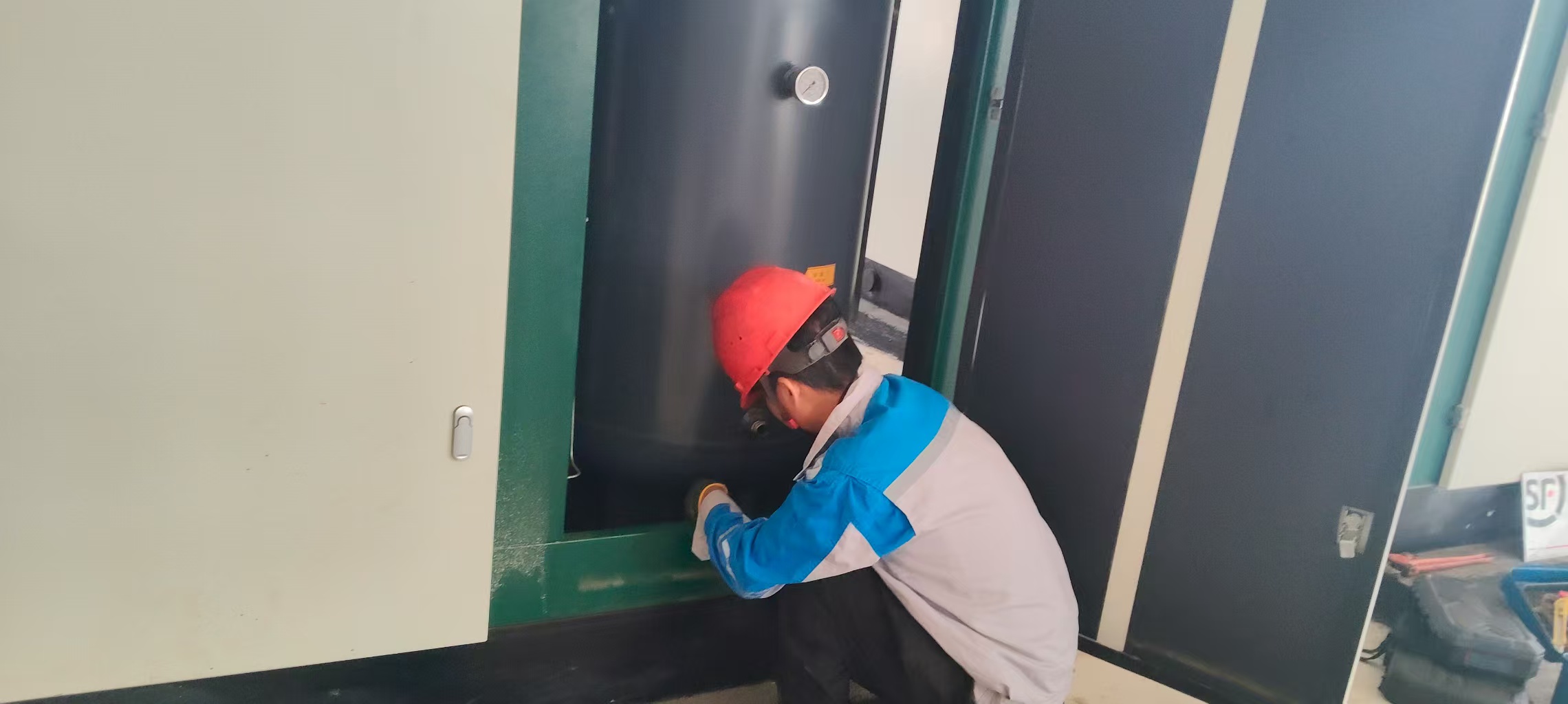 某化工廠(chǎng)開(kāi)山空壓機(jī)保養(yǎng)實(shí)錄